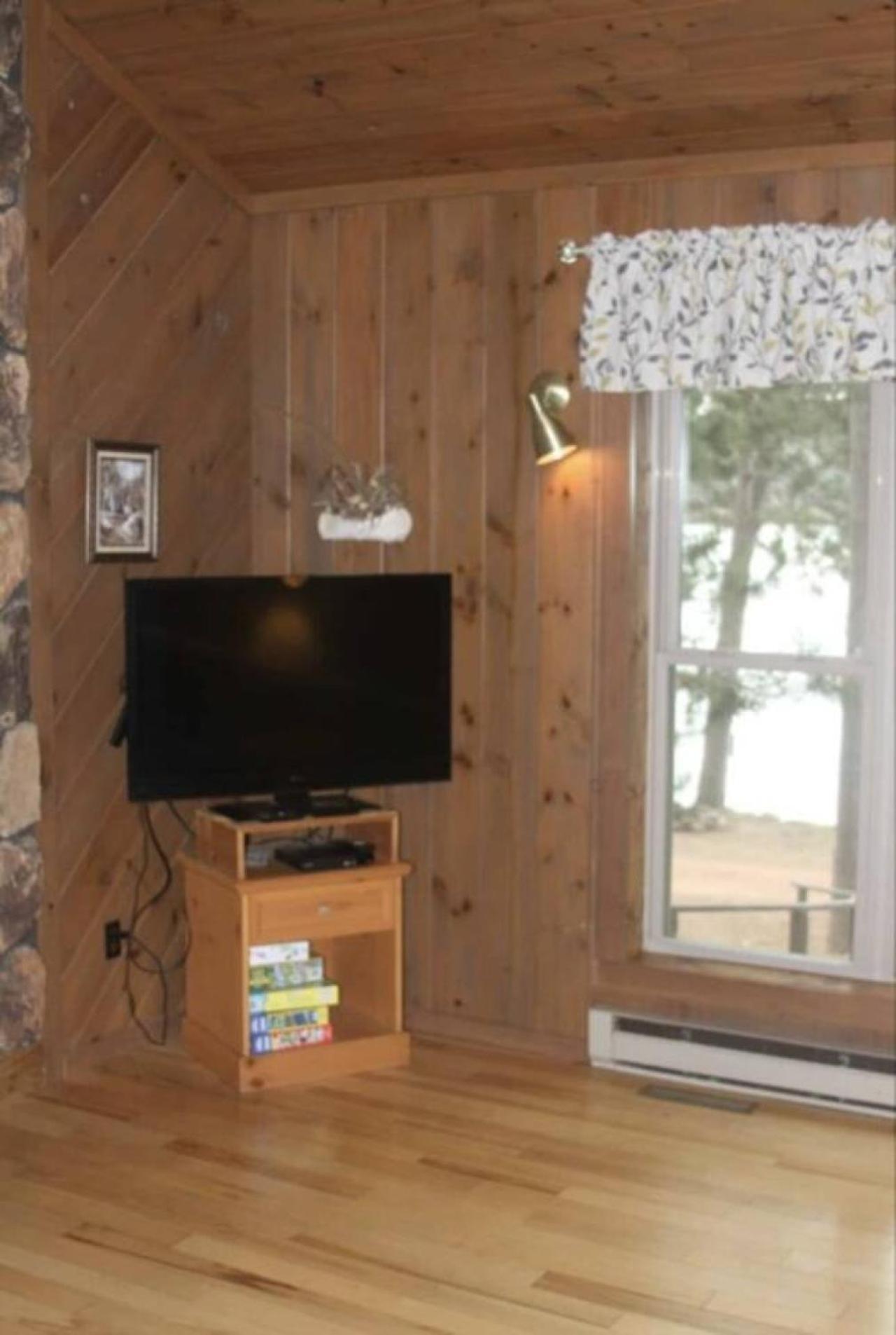 Bayview Resort Sunset Lookout Cabin 6 Saint Germain المظهر الخارجي الصورة
